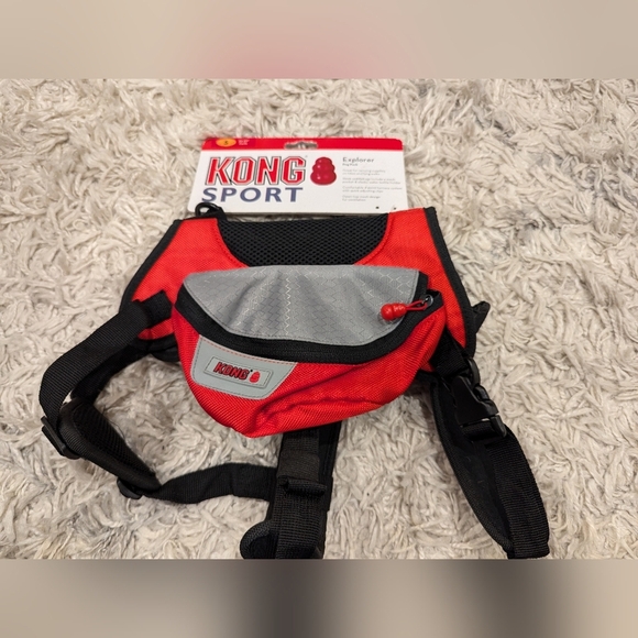 Kong Sport explorer Dog back Pack in Red/Gray/black Size S 22-27" girth. - Picture 4 of 15